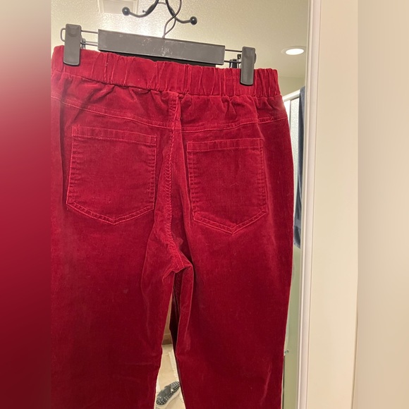 Burgundy soft corduroy stretch with flare - Picture 3 of 6